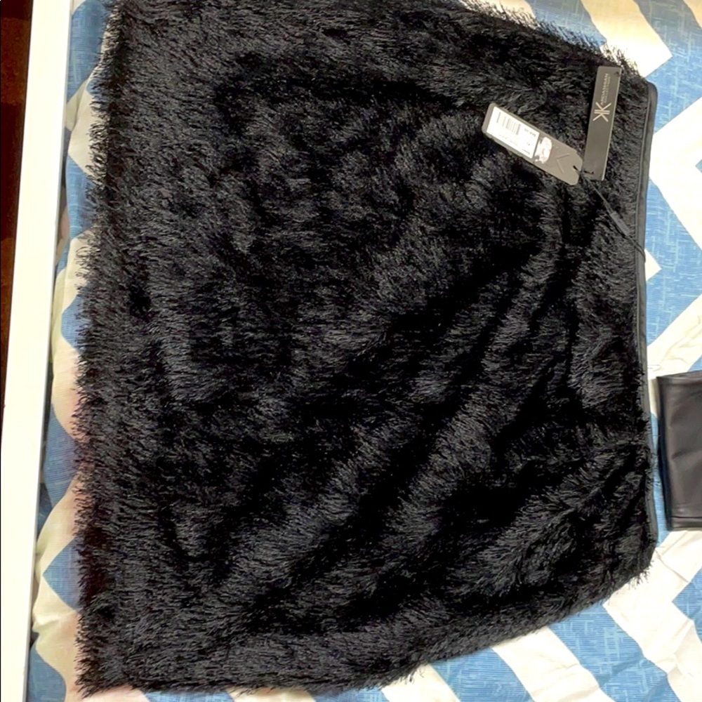 Black Kardashian collection mini skirt xl NWT